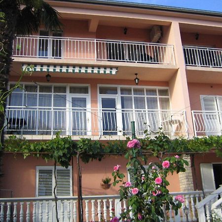Apartments Renato Sveti Filip i Jakov Exterior photo